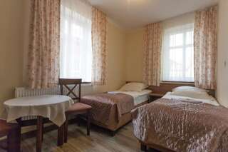 Отели типа «постель и завтрак» Gościniec pod Dębem Wilimy Двухместный номер с 1 кроватью или 2 отдельными кроватями-1
